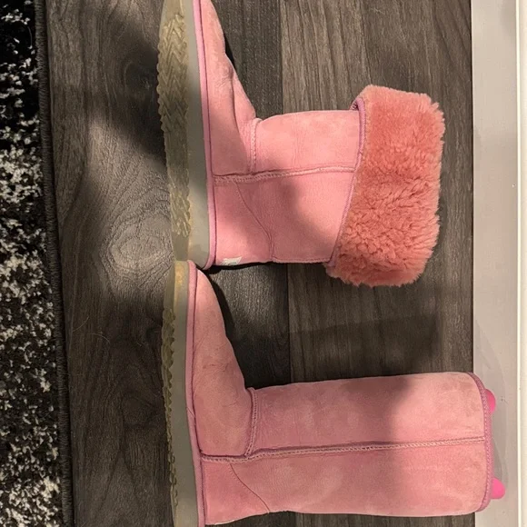 UGG Pink Suede Boots - Picture 7 of 8